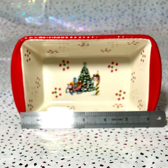 Temptations "Old World" Christmas  Tree Ceramic Loaf Baking Dish & Plastic Lid - Picture 5 of 6